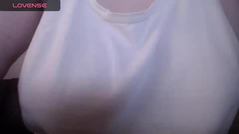 lenagolden online show from January 12, 2026, 9:03 am