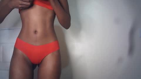 lenah6 online show from April 17, 2026, 5:21 am