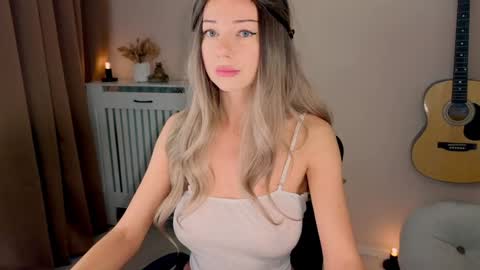 Lena online show from February 9, 2026, 8:07 am