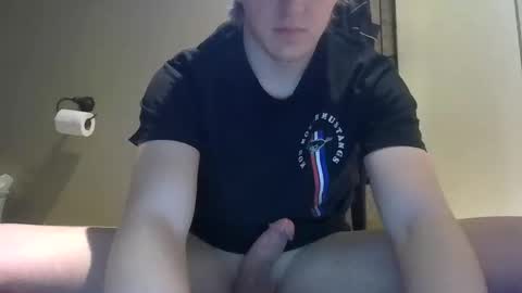 lenewton2004 online show from January 19, 2025, 3:53 pm