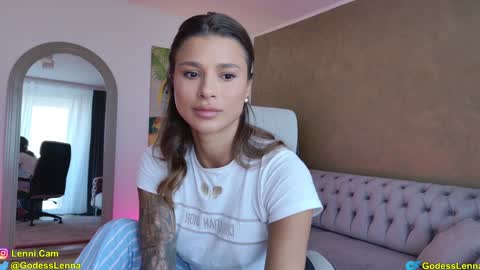 Lenna Goddess online show from September 28, 2025, 5:57 am