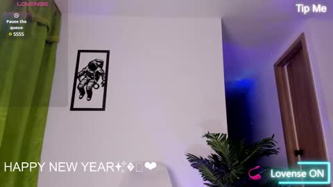 Lenner INDEPENDENT MODEL online show from January 5, 2025, 9:48 am