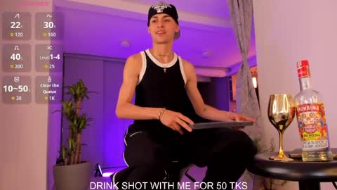Snapshot of lennercollins_ chatting on April 8, 2026, 12:21 am Lenner INDEPENDENT MODEL online show from April 8, 2026, 12:21 am