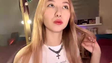 Snapshot of lenorehandelsman chatting on February 18, 2026, 12:45 pm Tagami online show from February 18, 2026, 12:45 pm