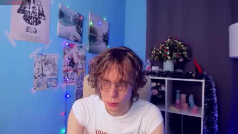 Leo online show from December 1, 2025, 1:38 pm