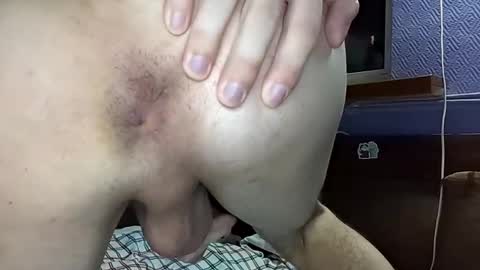 Snapshot of leo_cutie chatting on November 26, 2025, 9:16 pm leo_cutie online show from November 26, 2025, 9:16 pm