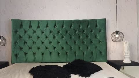 Snapshot of leo_delvey chatting on January 9, 2025, 4:30 am leo online show from January 9, 2025, 4:30 am