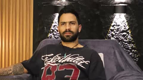 Leo  Diaz online show from February 21, 2026, 12:55 am