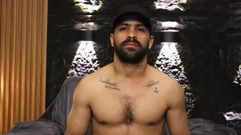 Leo  Diaz online show from March 9, 2026, 3:32 am