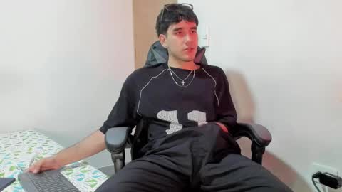 Leo Jones online show from December 4, 2024, 12:08 am