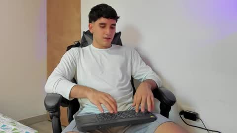 Leo Jones online show from January 17, 2025, 10:23 pm