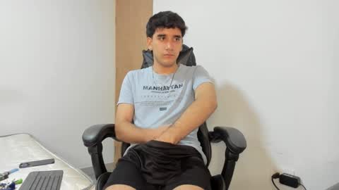 Leo Jones online show from March 4, 2025, 10:49 pm