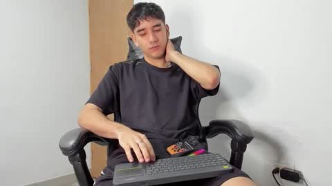 Leo Jones online show from November 6, 2025, 1:06 am