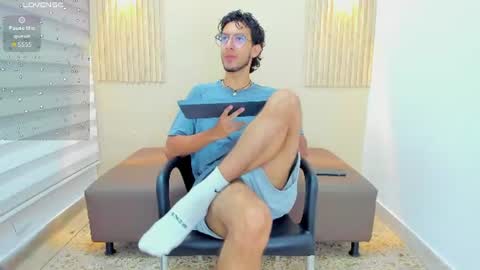 Snapshot of leo_sanz6 chatting on June 9, 2026, 12:28 pm LEO online show from June 9, 2026, 12:28 pm
