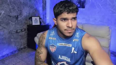 Leo independent model online show from November 26, 2025, 2:12 am