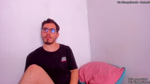 Snapshot of leoandviolet chatting on January 10, 2025, 5:13 pm Carlos  Alissa. Help us to reach 100 likes  online show from January 10, 2025, 5:13 pm