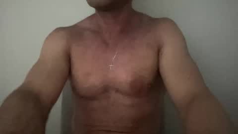 Snapshot of leobhr chatting on November 26, 2025, 5:58 pm Leo Wolf online show from November 26, 2025, 5:58 pm