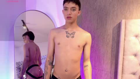 leohard_ online show from April 11, 2026, 11:58 am