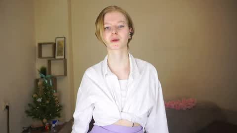 Hello Im Roxy Im just starting my journey here so lets get acquainted online show from March 24, 2026, 6:13 pm