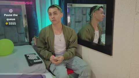 leomonnroe online show from March 16, 2026, 7:29 pm