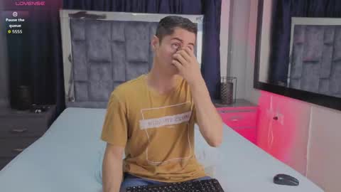 leomonnroe online show from April 16, 2026, 7:03 pm