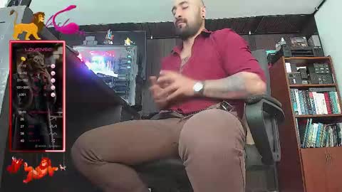 Leon online show from September 10, 2025, 3:23 pm