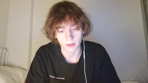 Leon online show from April 9, 2026, 9:20 pm