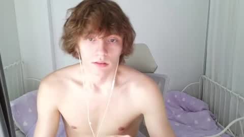 Leon online show from June 8, 2026, 1:28 am
