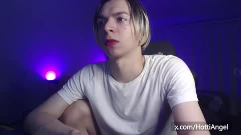 Leon online show from September 23, 2025, 4:10 pm