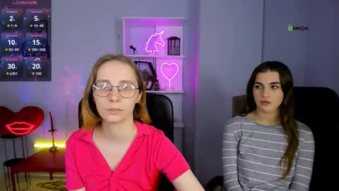 Snapshot of leona_light chatting on November 16, 2025, 1:17 pm Leona online show from November 16, 2025, 1:17 pm