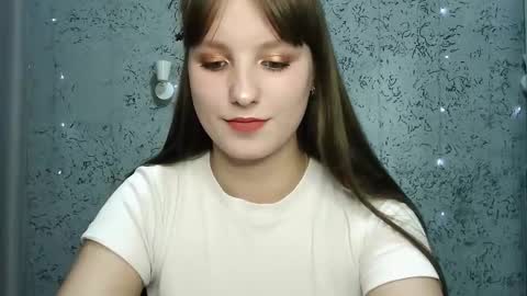 Snapshot of leonaalove chatting on October 29, 2025, 8:49 am Leonaalove online show from October 29, 2025, 8:49 am