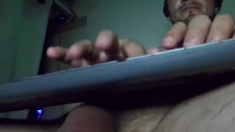 Snapshot of leonar0101 chatting on December 21, 2024, 1:32 pm leonar0101 online show from December 21, 2024, 1:32 pm