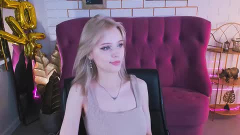 leonastone online show from October 10, 2025, 5:45 pm