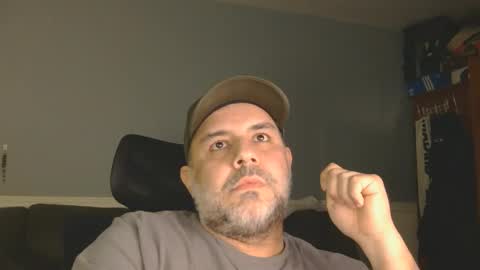 leonel8606 online show from September 12, 2025, 10:10 pm