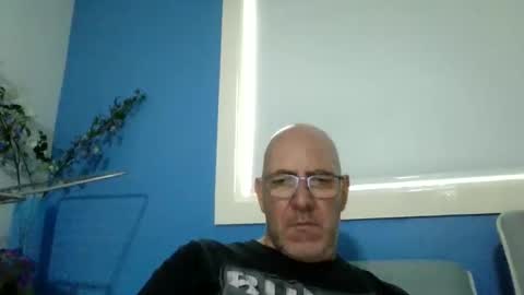 leonew71 online show from September 21, 2025, 6:31 pm