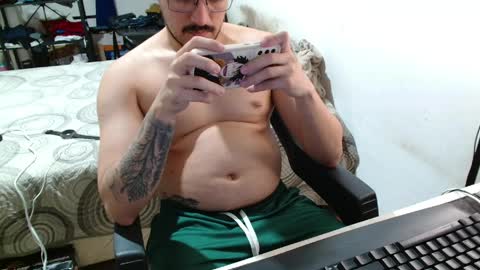 leonino231 online show from April 2, 2026, 9:45 pm