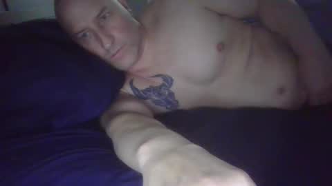 leonitas2021 online show from April 11, 2026, 6:56 pm