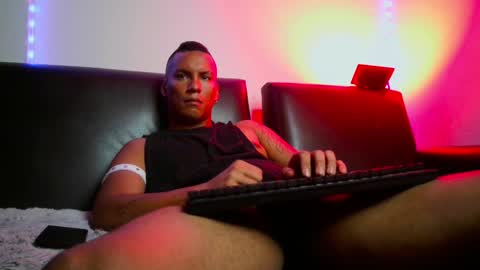 Lenardo jaramillo online show from January 22, 2025, 3:07 pm