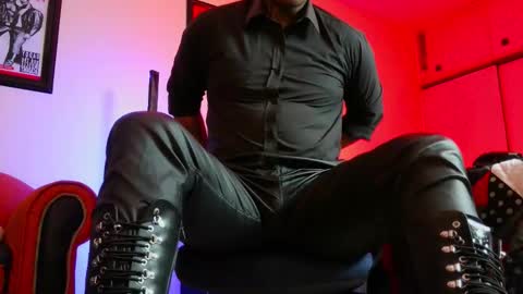 Lenardo jaramillo online show from September 14, 2025, 4:06 pm