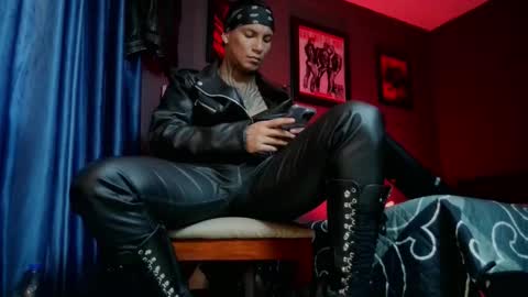 Lenardo jaramillo online show from March 8, 2026, 2:21 pm