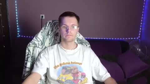 Leon online show from December 28, 2024, 6:18 pm