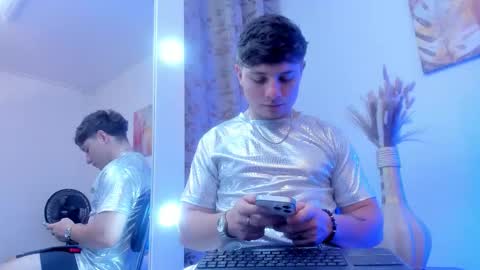 Snapshot of leoo_miller chatting on October 16, 2025, 9:49 pm Leo online show from October 16, 2025, 9:49 pm
