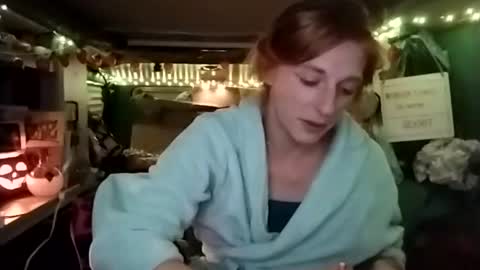 Snapshot of lesleygumgrass chatting on November 3, 2025, 8:37 am LesleyGumGrass- The Boring Trans girl online show from November 3, 2025, 8:37 am