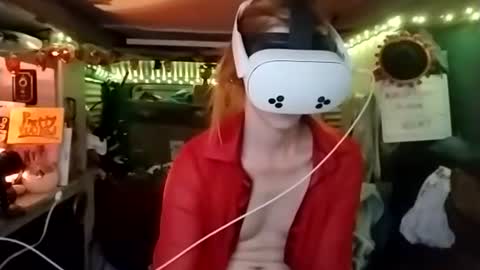 Snapshot of lesleygumgrass chatting on November 12, 2025, 1:50 am LesleyGumGrass- The Boring Trans girl online show from November 12, 2025, 1:50 am