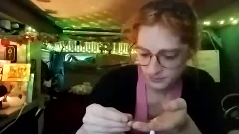 Snapshot of lesleygumgrass chatting on November 12, 2025, 9:14 pm LesleyGumGrass- The Boring Trans girl online show from November 12, 2025, 9:14 pm