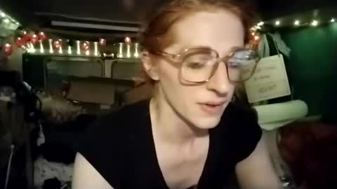 Snapshot of lesleygumgrass chatting on June 11, 2026, 1:38 am LesleyGumGrass- The Boring Trans girl online show from June 11, 2026, 1:38 am