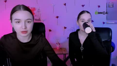 leslie_bird online show from February 16, 2026, 9:49 am