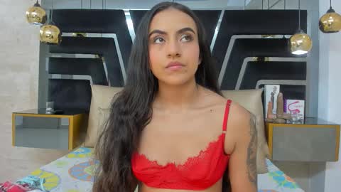 LeslieBush online show from October 25, 2025, 8:25 pm