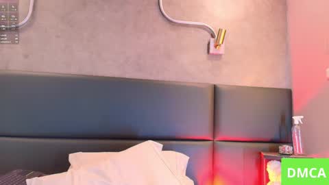 Lesly online show from March 12, 2025, 1:51 pm