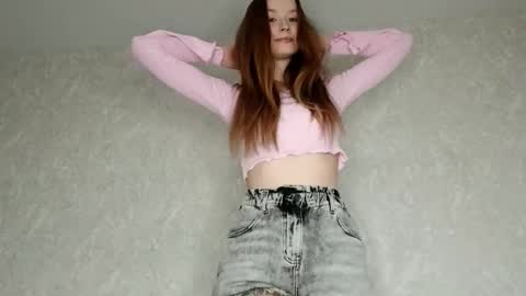 Snapshot of leslyshie chatting on February 20, 2026, 6:30 pm Alice online show from February 20, 2026, 6:30 pm